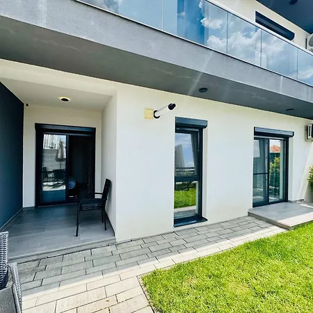 Apartamento Joy Lavandei 2 *