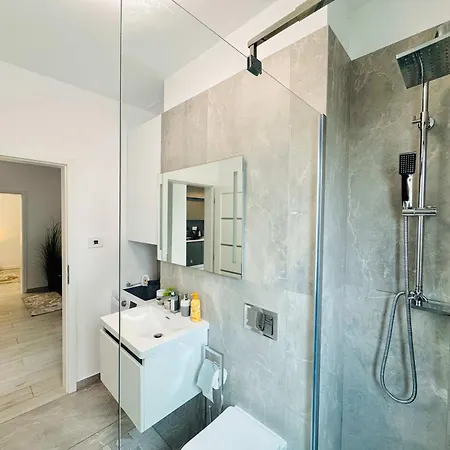 Apartamento Joy Lavandei 2 *